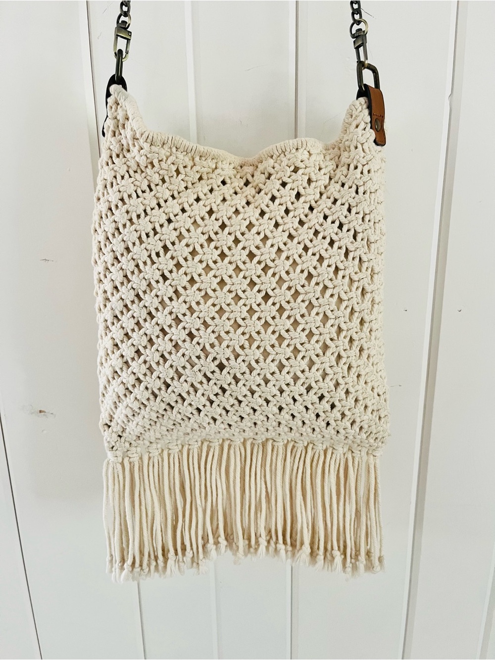 Lucky Brand Daisy Boho Cream Macramé Crossbody Bag with Chain Strap - Picture 3 of 8